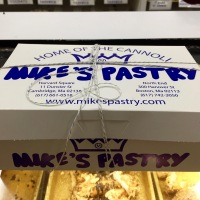 Mike's Pastry in Boston